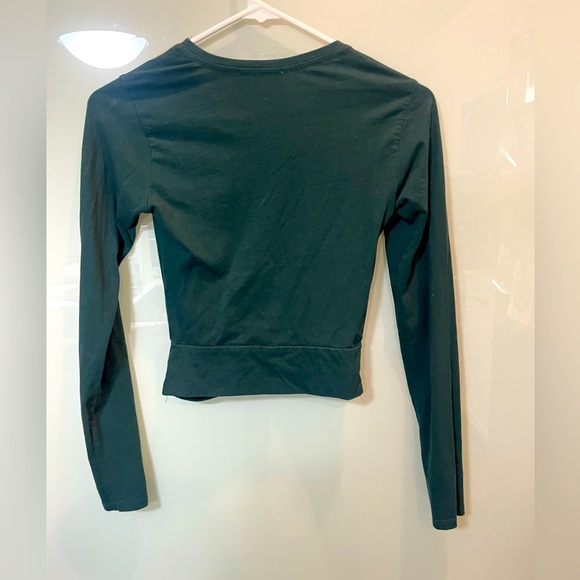 Zara women’s twist gathered long sleeve crop - Picture 3 of 3